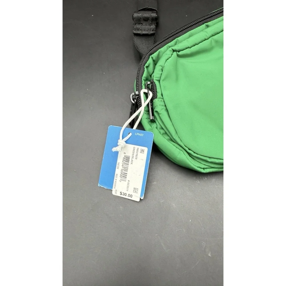 NWT ADIDAS 106 SPORT WAIST FANNY PACK GREEN